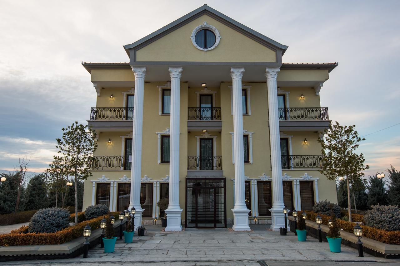 "L'Art De Vivre" Resort Korce Quarto foto